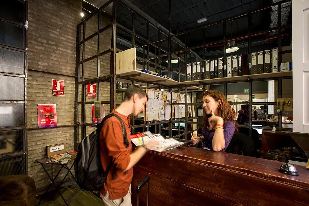 Black Swan Hostel Sevilla  Seville