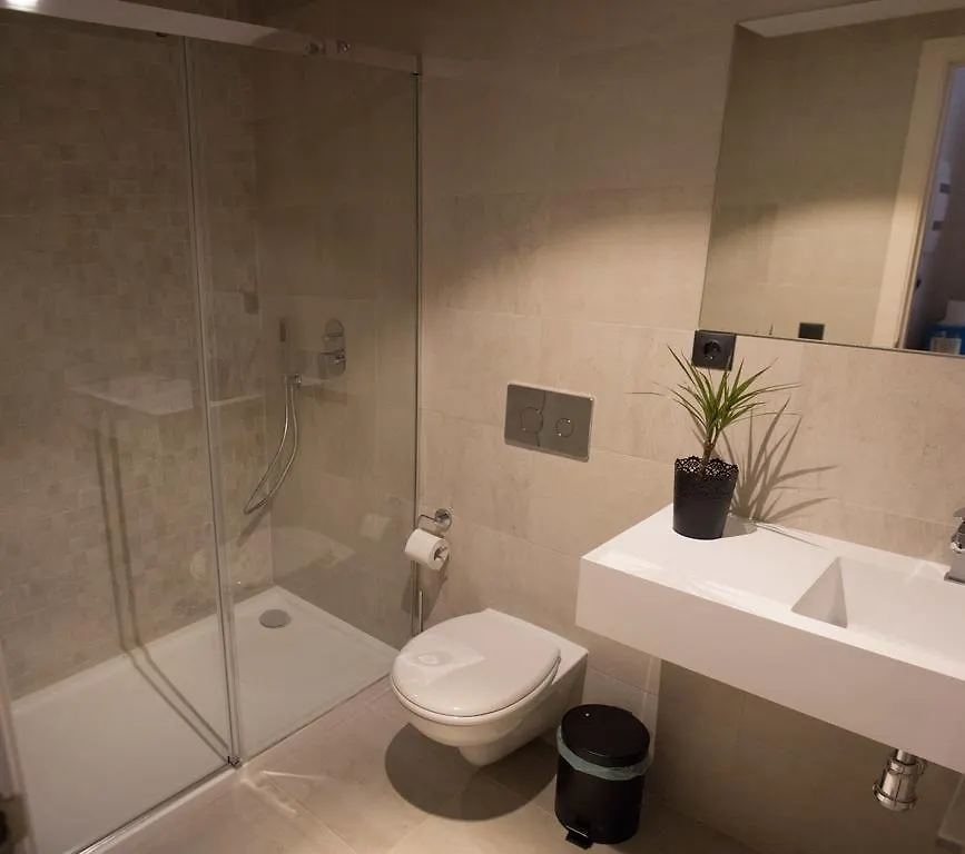 Black Swan Hostel Sevilla 2*,  Spanien