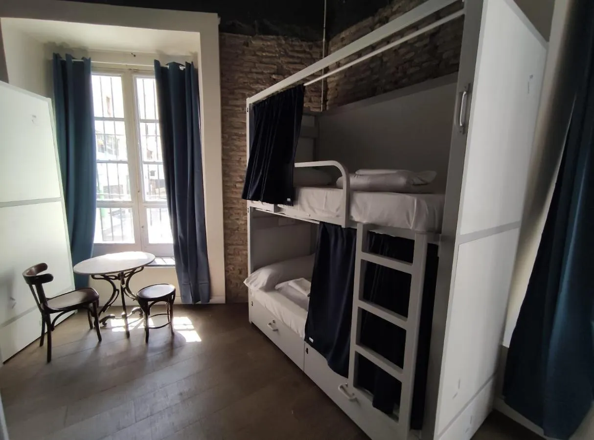Black Swan Hostel Sevilla  Seville